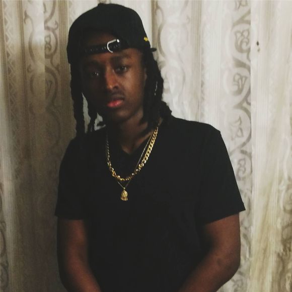 Meet your Posher, Rob - Picture 1 of 1